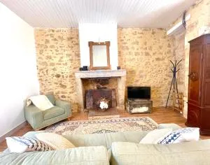 House in a Medieval Village - Langon