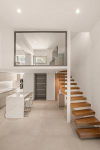 Luxury in Simplicity , Natures Touch , Mezzanine