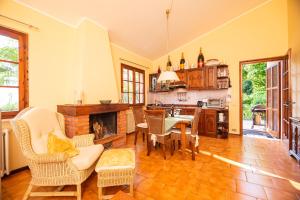 Casa Claudia, a due passi da lago e spiaggia