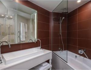 Hotels Renaissance Paris Hippodrome de St. Cloud Hotel : photos des chambres