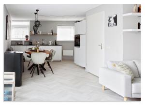 Comfortabel vakantiehuis in watersportdorp Grou