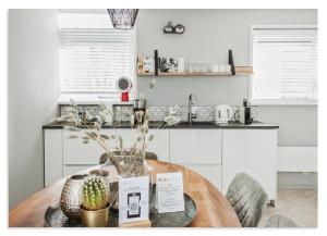 Comfortabel vakantiehuis in watersportdorp Grou