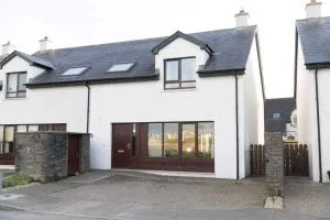 Charming 3 bedroom holiday home - 拉辛赫