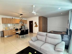KSL Cosy B15 Tv Box Johor Bahru