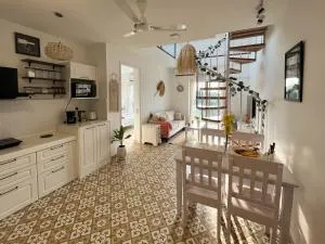 BOHObnb - 1BHK Penthouse with Terrace in Siolim - Revora