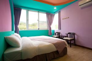 Phòng Giường Đôi Nhìn Ra Núi (Double Room with Mountain View)