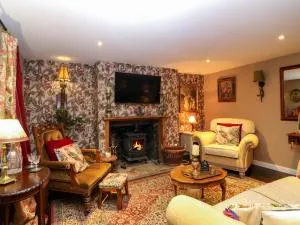Wonderland Cottage - Abernethy