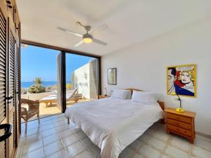 Apartamento con Piscina caliente, mar, wifi pro, barbacoa gas