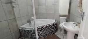 Vista Bonita Apartments