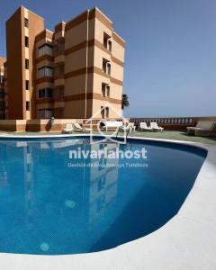 Sunrise Radazul, by Nivariahost