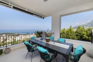 SMARAGD - 150m2 - new penthouse with amazing sea view, panoramic elevator and shared pool - Makar