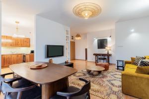 Warsaw Concierge Saxon Apartment
