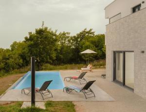 Villa Cala Sonriso for 8 people near Pula with heated pool & sea view