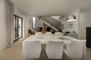 Villa Cala Sonriso for 8 people near Pula with heated pool & sea view