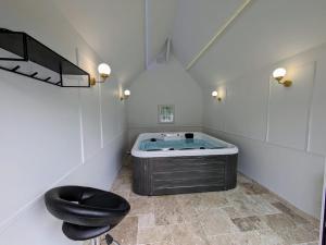 Villas Peaceful house - SPA - Babyfoot - Forest : photos des chambres