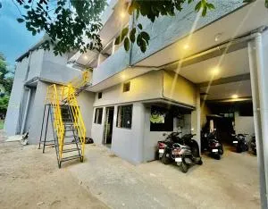 Beds & Boys Hostel - Mohpa