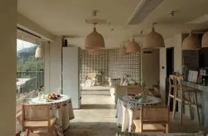 Starlight Naked Cliff View Hotel Xijiang Qianhu Miao Village Branch - Yung-chiang