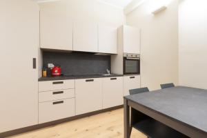 Primaticcio M1 Modern and Bright Apartment