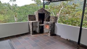 Cabaña en la CRISTALINA San Rafael embrujo de aguas cristalinaa