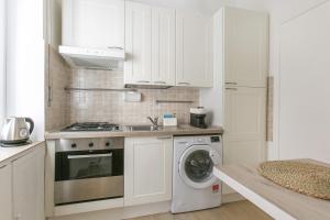 Modern apartment 100 meters from Piazza Mincio