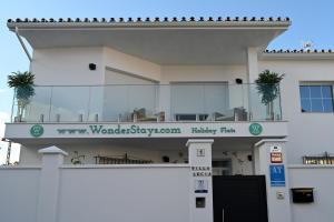 WonderStays Villa Lucía