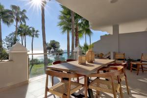 Apartment Diez in Estepona spacious balcony and sea view