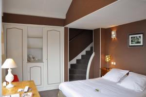 Hotels Hostellerie et SPA de la Vieille Ferme : photos des chambres