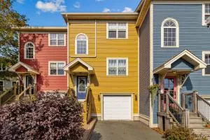 Freshwater Joys Jellybean 3br Gem In St John's - Holyrood