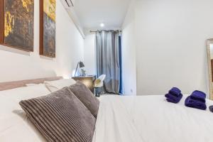 Contemporary 2-Bedroom Escape