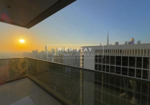Sleek 2BR in Nobles, Business Bay