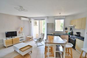 Rives Du Lez avec terrasse et parking gratuit