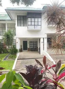 The Gallery House - Ulat Segundo