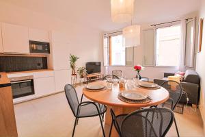 Charme et Modernité au coeur dAix & Cours Mirabeau