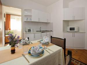 Apartments Dragica