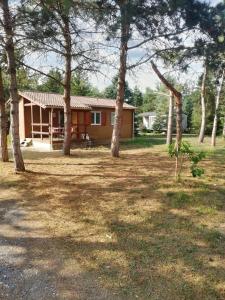 Chalets Chalet charmant a Presles-et-Boves avec terrasse et jardin : photos des chambres