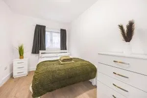 Cosy Home In London - 4 Sleeper - 依尔福