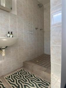 Poseidons Pad - Eclectic 2-bedroom apartment in trendy Muizenberg