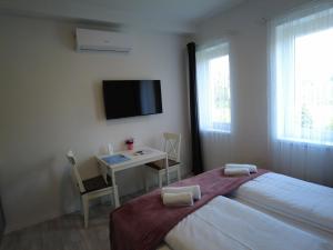 ****Heviz Springs Apartments