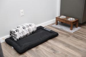 Luxury Apartment with Gym, Steps From Commuter Rail #3013