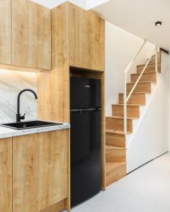 Soho Harbor by halu!