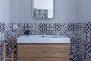 HouSmart Donato Creti 75