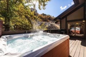 Wasatch Mtn. Basecamp Retreat - Private Hot Tub