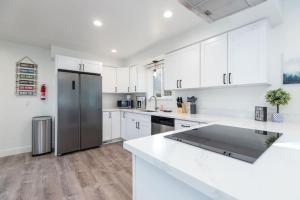 Prvt Hot Tub Close to Resorts