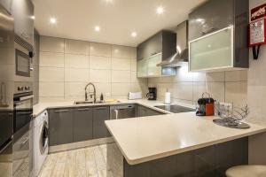 Modern seaview beach apartment nr 805