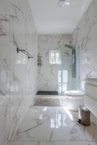 Luxurious Home with Pool