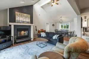 Ozark Lakeview Penthouse 3bed 3bath Condo in Osage Beach Escape - Rolla