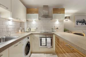 NEW! 2BR in Stephenson House