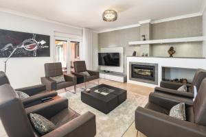 Luxury villa (10 pax) near the beach