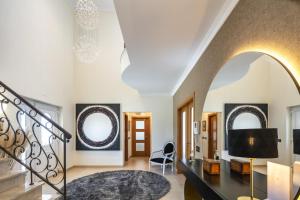 Luxury villa (10 pax) near the beach