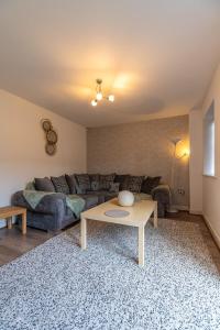 Cosy Modern 3-Bed Near Etihad, COOP Arena - AO arena and City Center